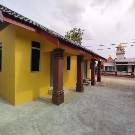 Room Stay Tok Wan 2 Kampung Kuala Besut ภายนอก รูปภาพ
