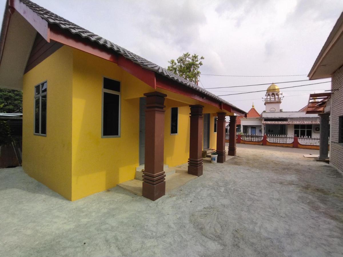 Room Stay Tok Wan 2 Kampung Kuala Besut ภายนอก รูปภาพ