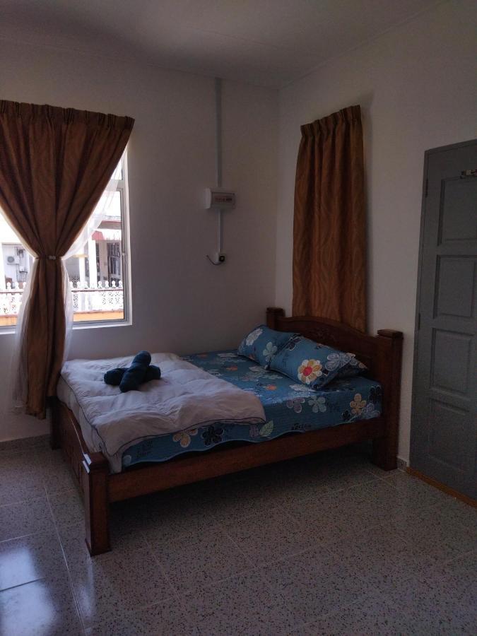 Room Stay Tok Wan 2 Kampung Kuala Besut ภายนอก รูปภาพ